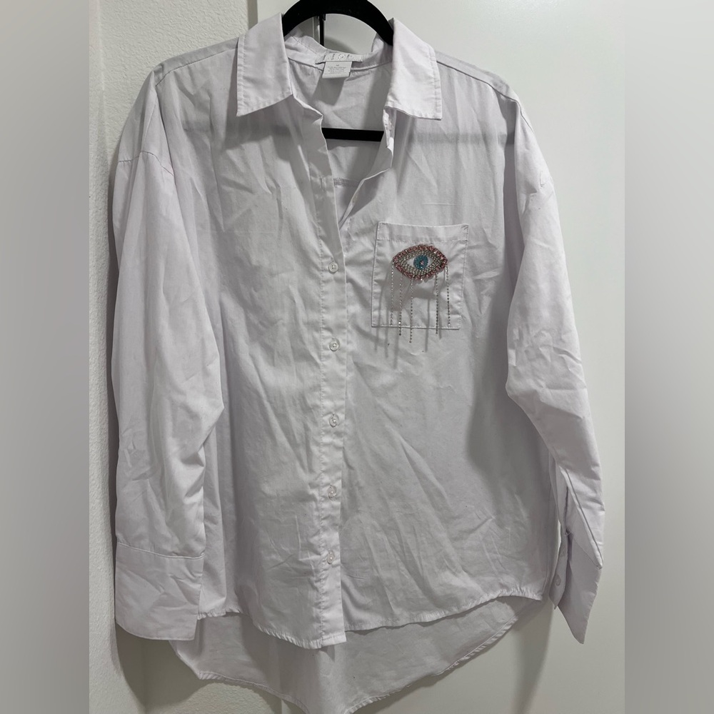 Eye bedazzled detail long sleeve shirt in white and silver